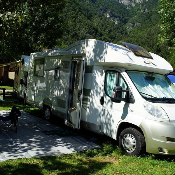 Camping al Lago - Piazzole